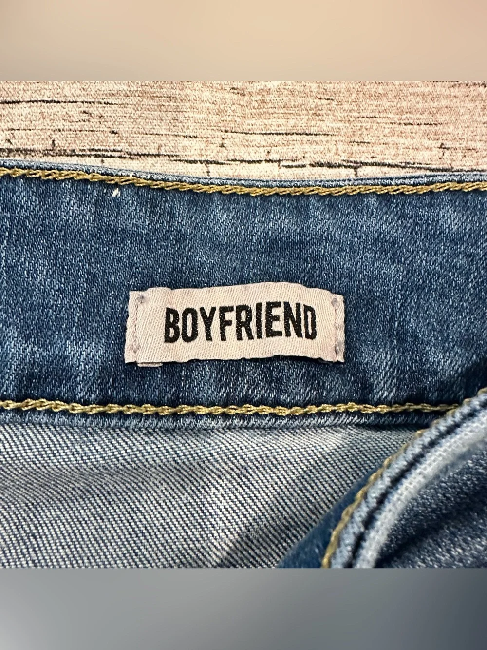 Harley Davidson Classic Women's Uneven Wash Blue Boyfriend Jeans Size 32 (14)